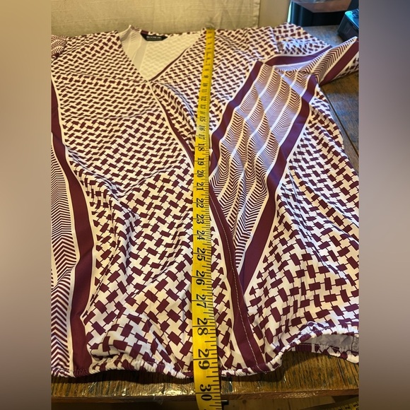 NWOT: Bold Geo-Print BloomChic Top – Plus Size US 18-20 ❤️ - Picture 5 of 11